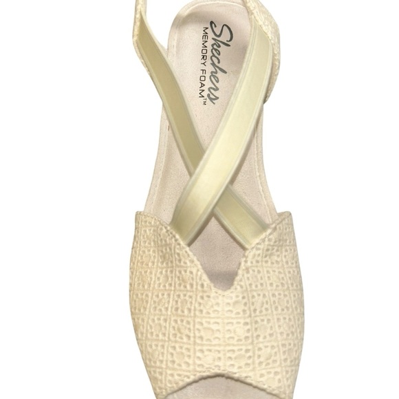 Skechers Parallel Piazza Wedge Sandals
Women’s Size 7 | Beige | Slingback - Picture 5 of 10